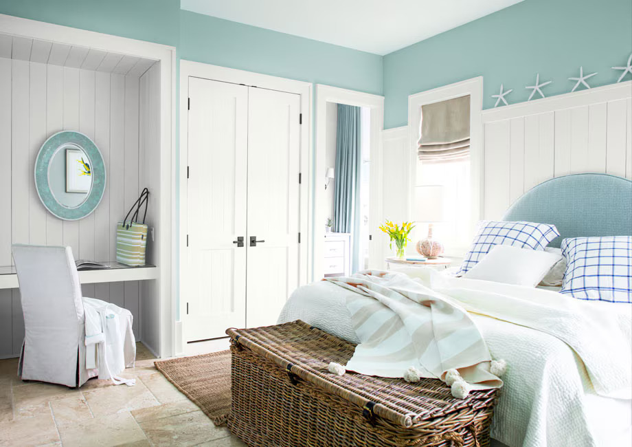Benjamin Moore Palladian Blue Paint color for a bedroom. Best Paint colors for a bedroom.